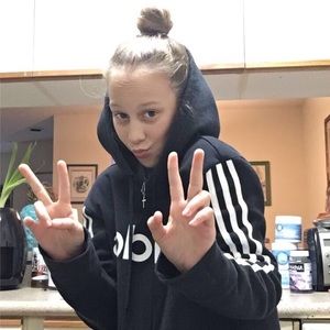 Meet your Posher, Marina